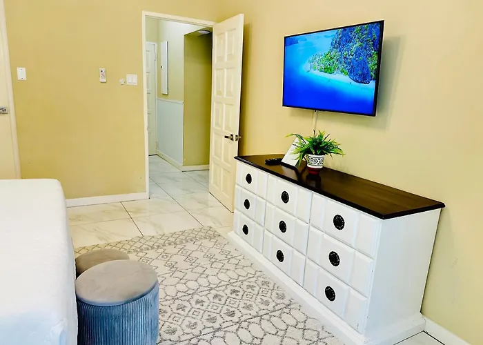 Apartment Falcon Sunset 2br- Airport Transport Available -security-gated Montego Bay